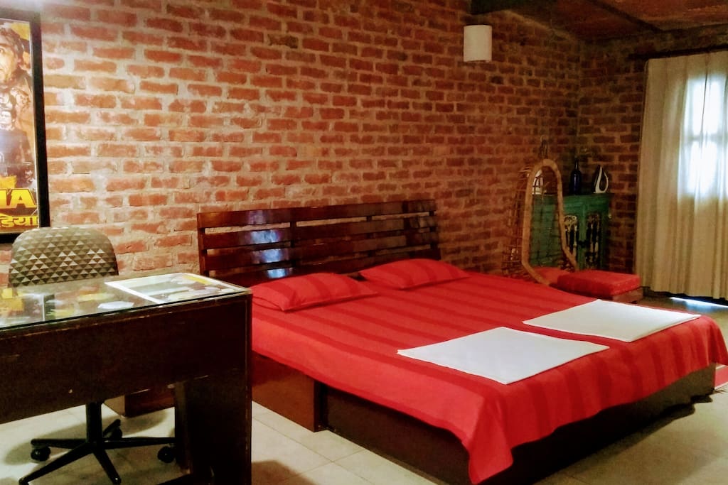 Study/work-table
