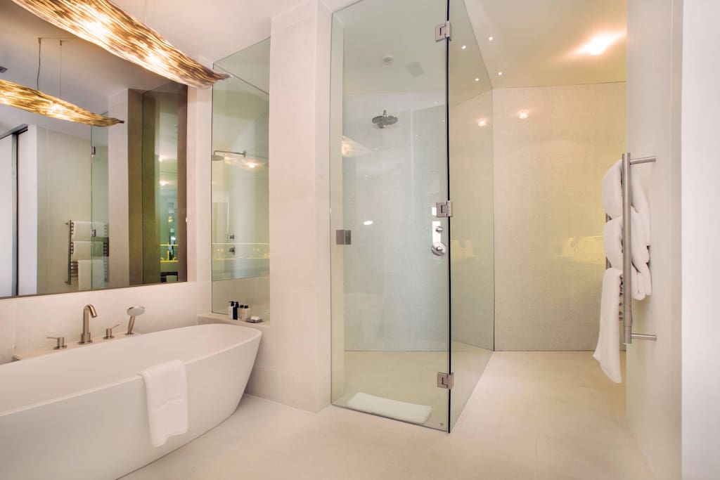 Bantry Bay Bathroom
