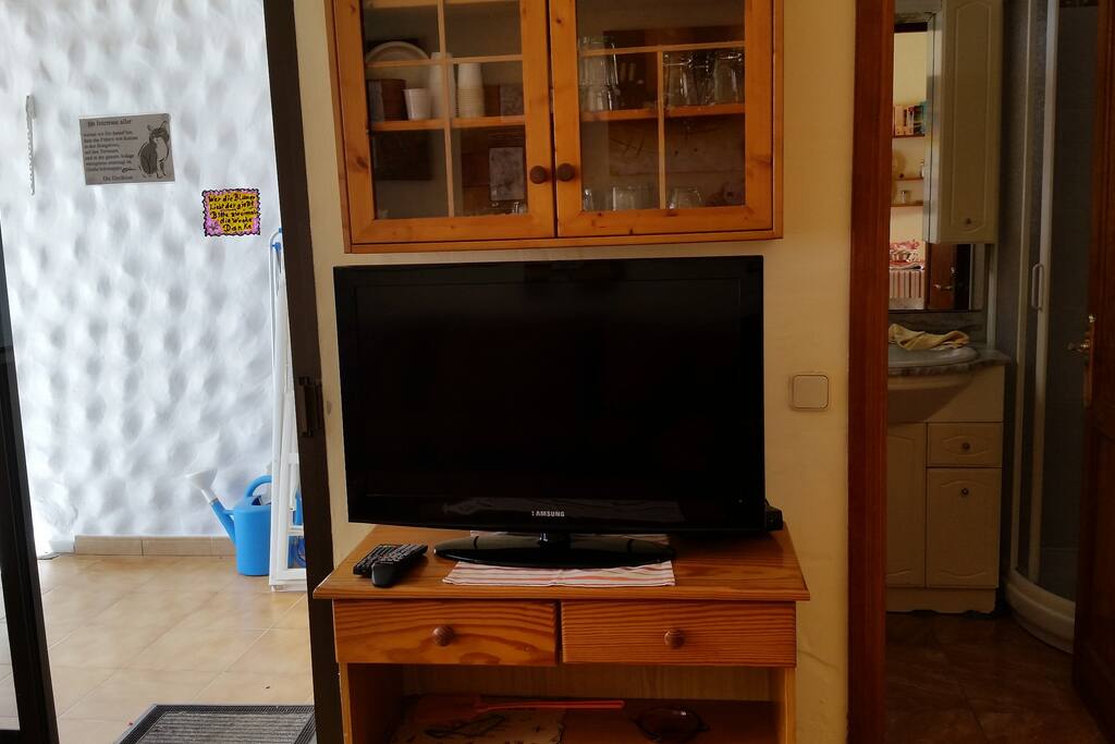 Flachbildfernseher mit deutschen Sendern