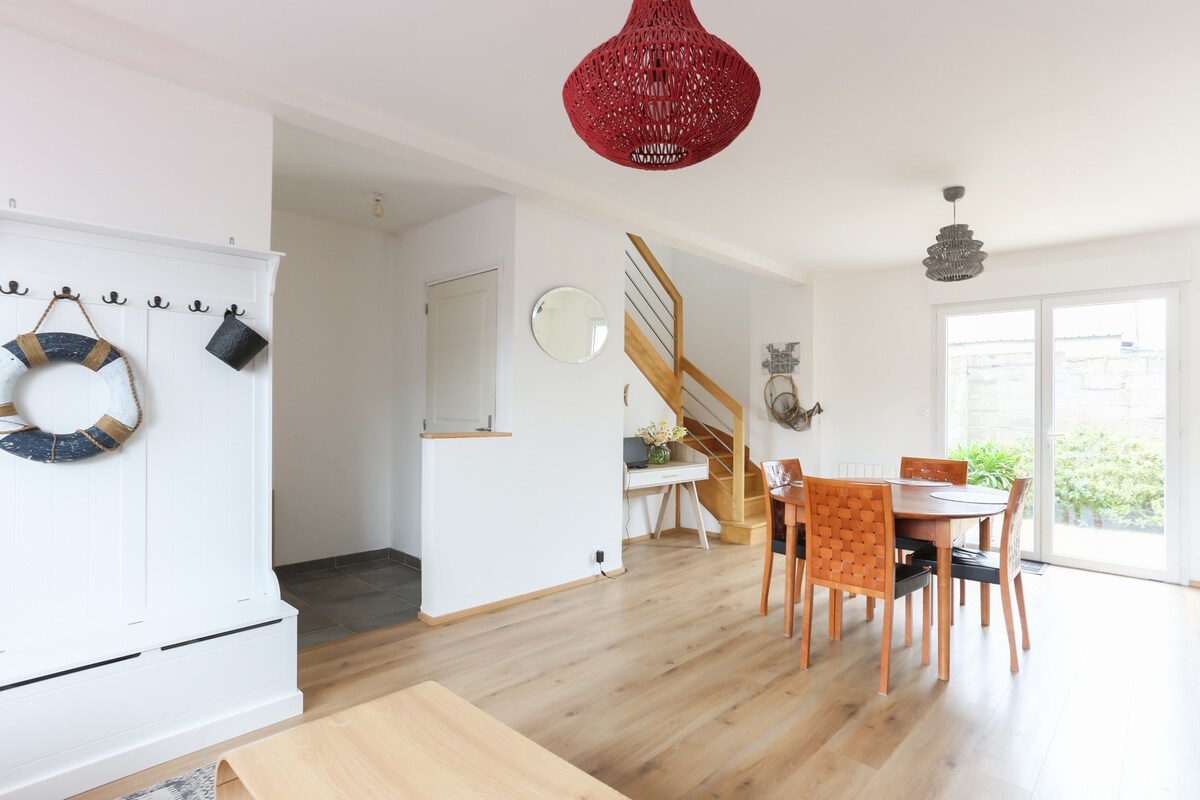 Top Airbnb: Bright Ty Catherine in the center of Paimpol in Paimpol