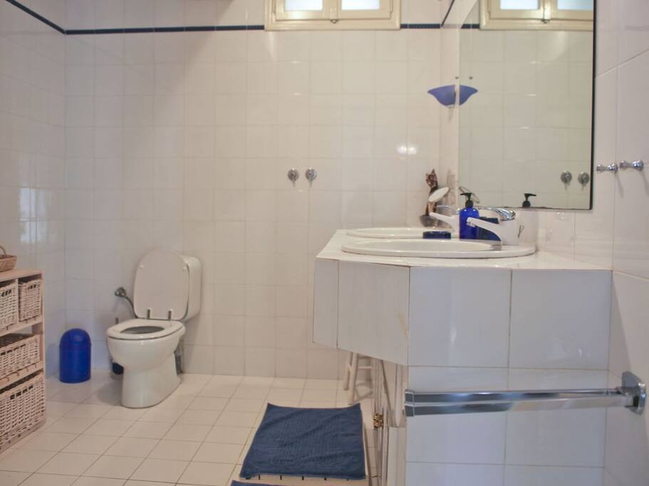 Bad; untere Etage