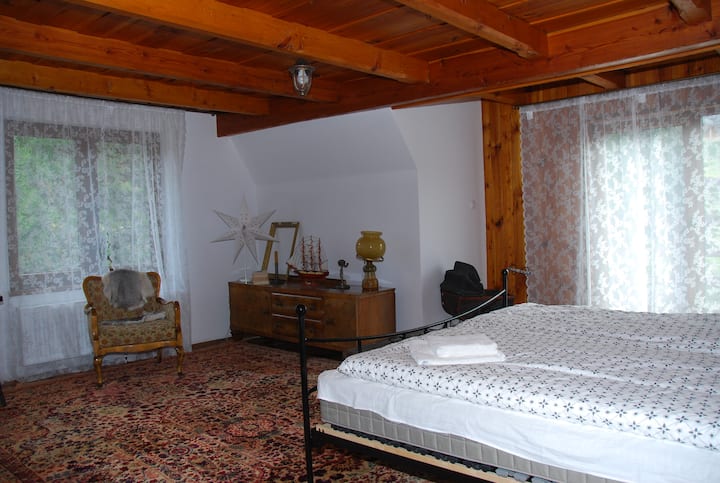 חדר שינה קומה ראשונה