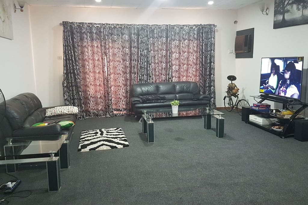 Huge living area with 52" flat screen TV