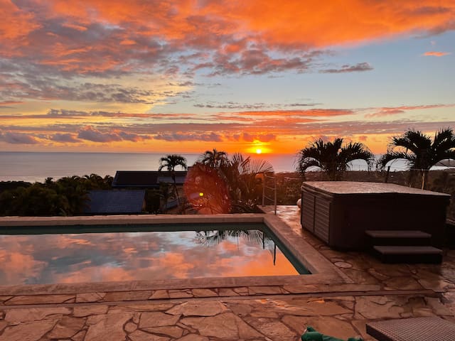 Panoramic Ocean Views! Pool, Hot Tub & A/C gallery image 2