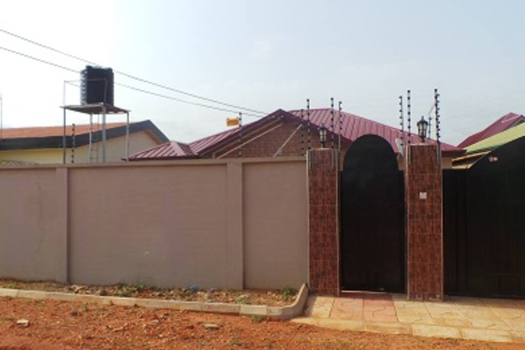 Gate