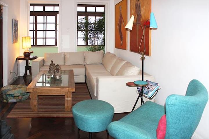 Near of the beach Fantastic 3 bedrooms IPANEMA