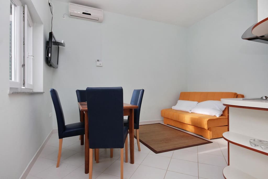 Dining room, Surface: 11 m²
