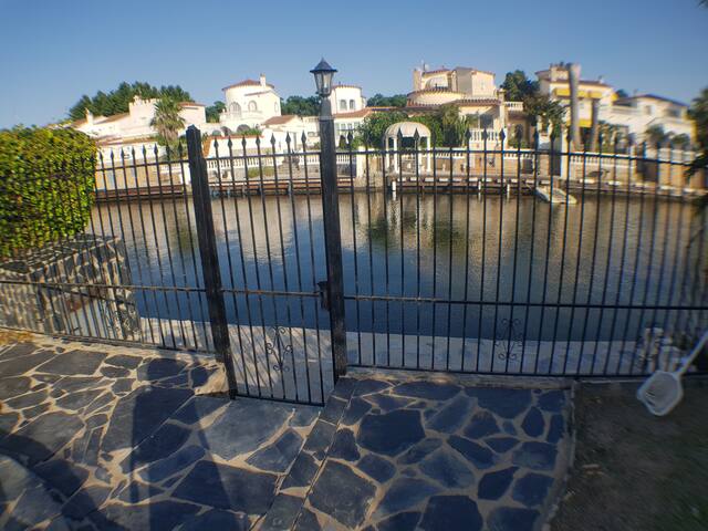 007 Chalet with moorage and pool gallery image 5