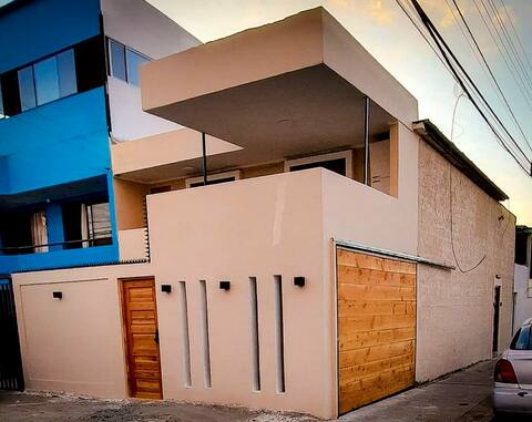 Excellent location Casa, minutes away from  Playa Cavancha