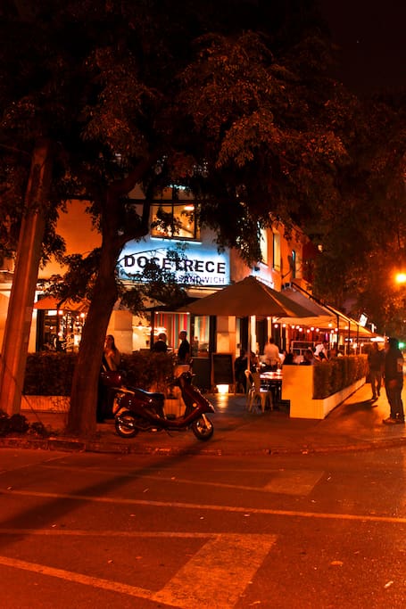 Nearby Restaurants