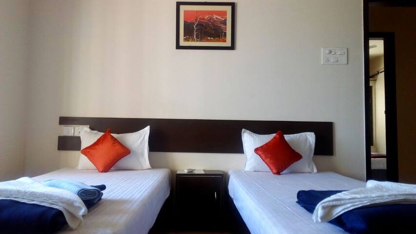 Comfortable Serviced Apartment @ NaviMumbai -WiFi