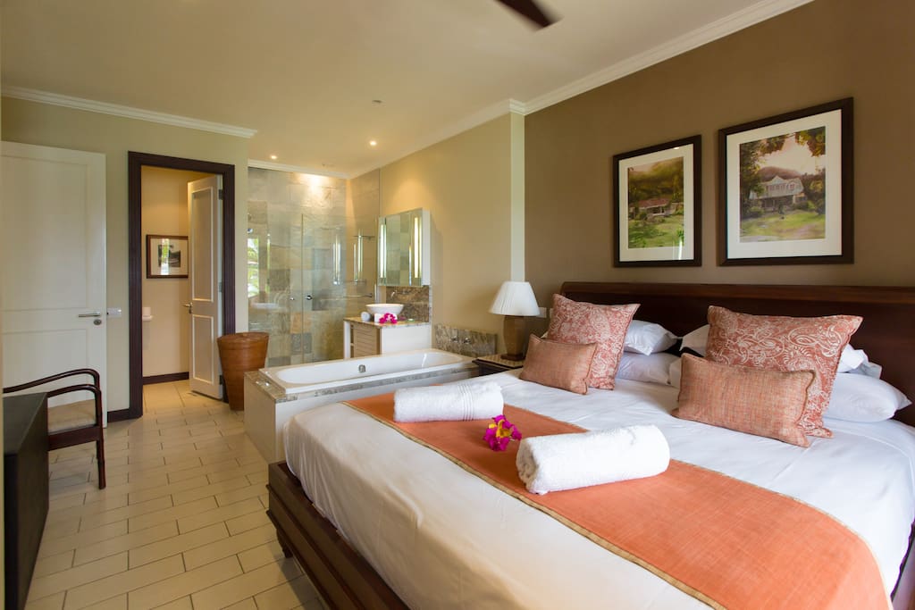 Main bedroom with bath/separate shower and separate toilet