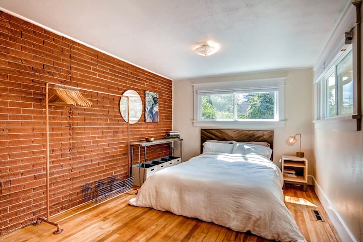 ห้องนอนด้านหลัง