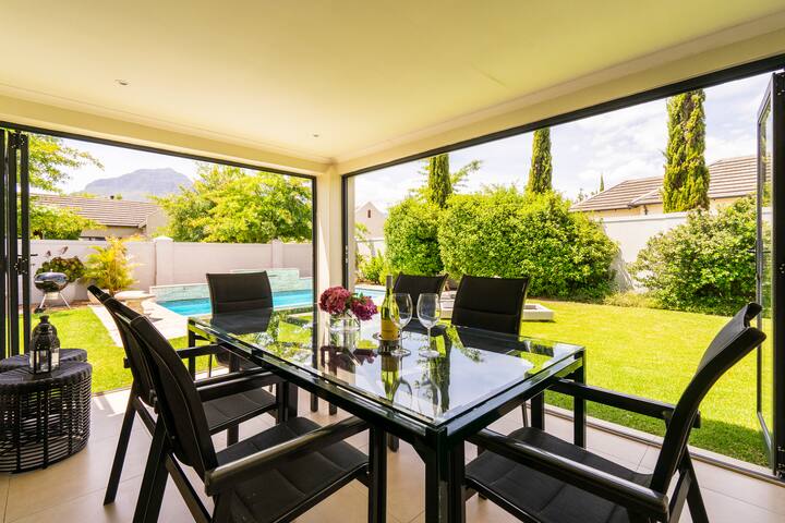 Beautiful home in tranquil Estate, Somerset West gallery image 4