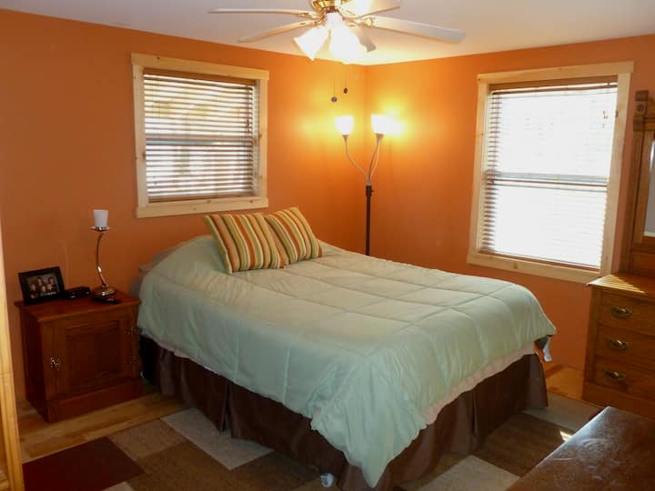 mkuu wa chumba cha kulala cha malkia (ghorofa ya juu)