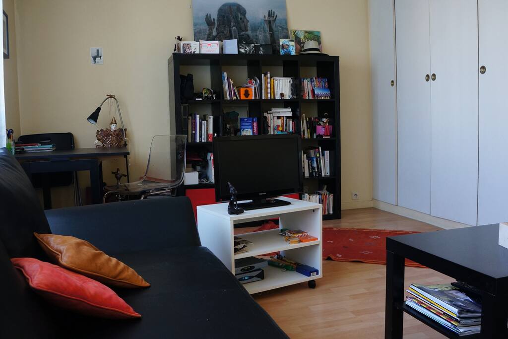 Living-room / bedroom