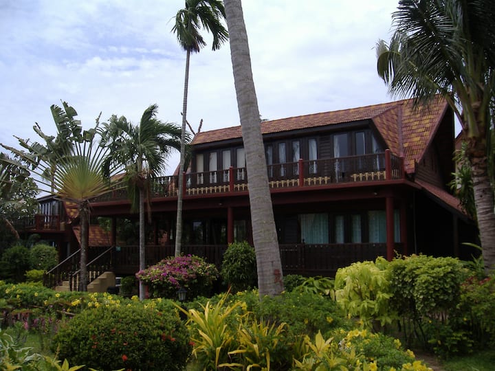 3 Bed Thai Style Beachside Villa - 閣沙梅島