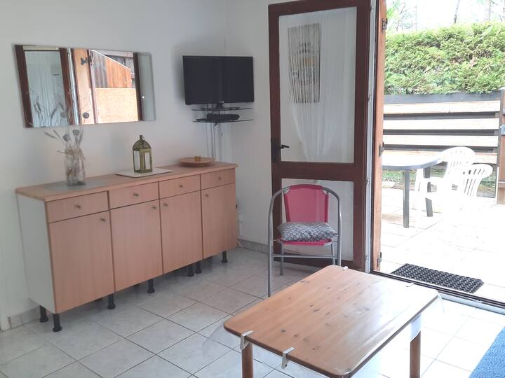 Maisonnette Dans Residence Privée Sous Les Pins - Lacanau Océan