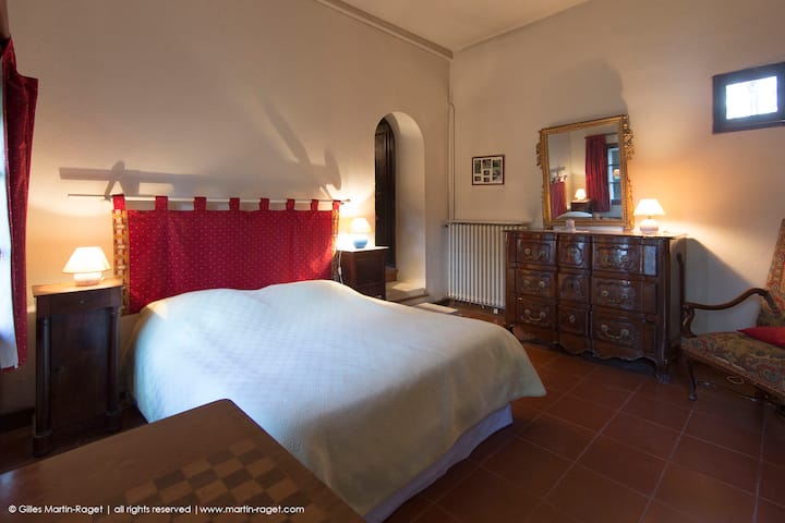 Bedroom 2 on the ground floor, independent with direct access to the garden and immediate proximity to a large bathroom. / Bedroom #2 at ground foor with direct access to the garden.