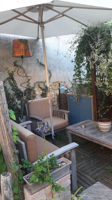 Salon de jardin / Barbecue Weber
