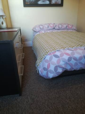 The no frills room