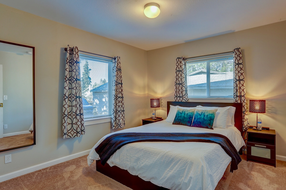 Comfortabel queensize memory foam-matras in slaapkamer #1