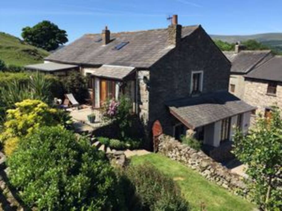 Beautiful Barn Conversion in quiet rural location
