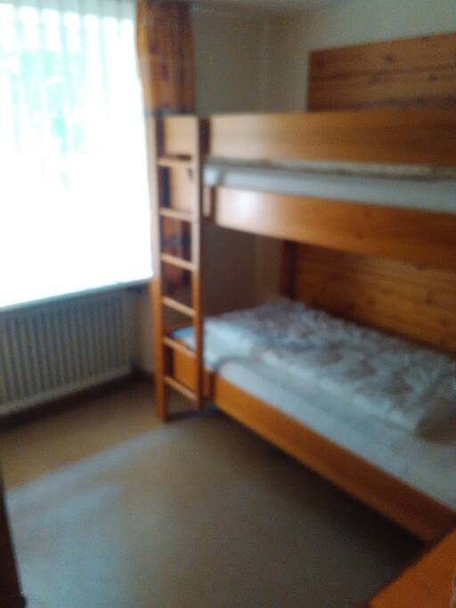 Kinderschlafzimmer. Bildqualität? Wohl nochmal neue BIlder machen..
