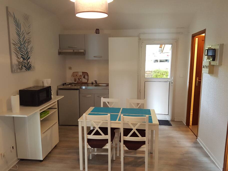 Séjour coin cuisine