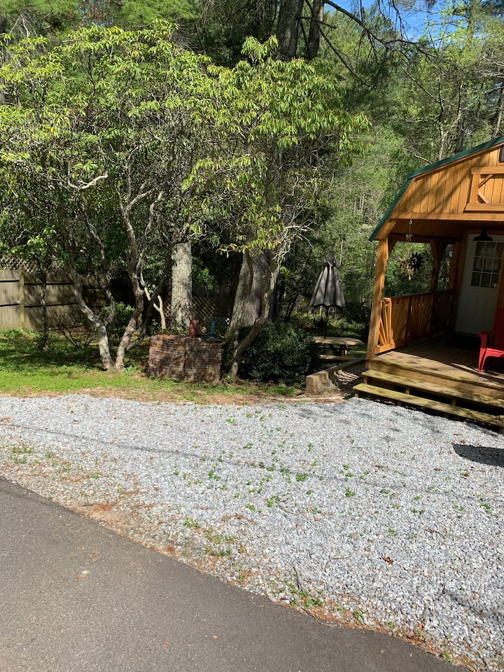 Our Little Niche - Hendersonville, NC