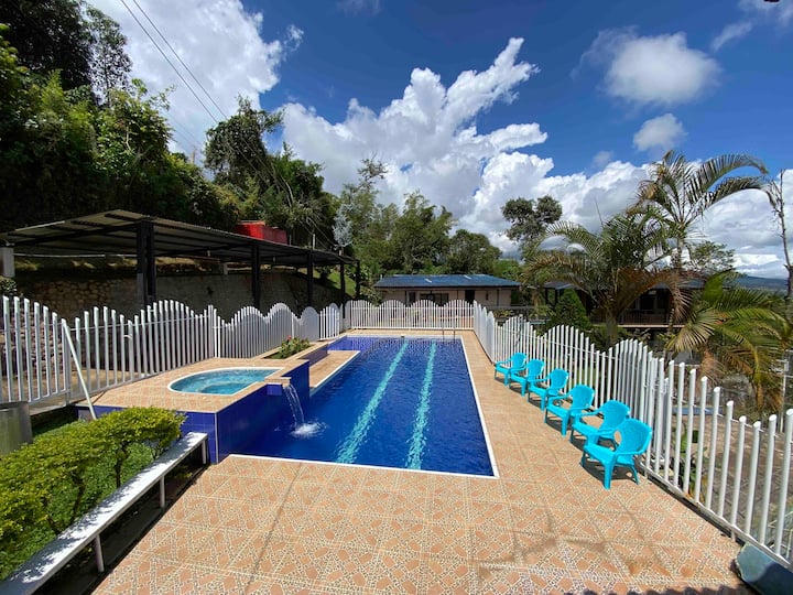 Spectacular estate, 30 minutes from Cali, view, pool.