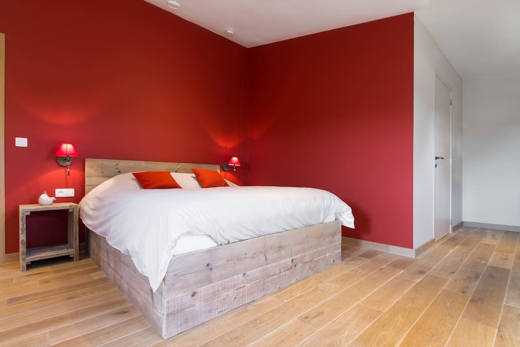 Zeer ruime slaapkamer