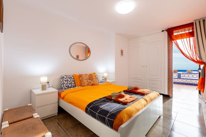 חדר שינה מס '2 עם גישה למרפסת הגדולה 