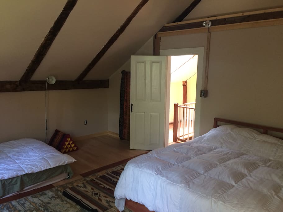 Here you see both beds.
