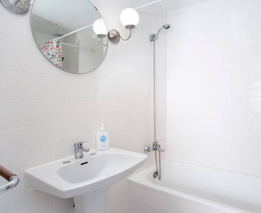 LAVABO COMPLETO CON BAÑERA