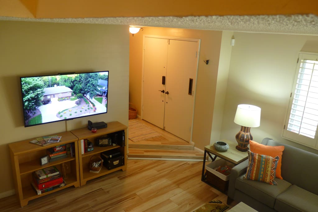 55 inch Roku tv with cable