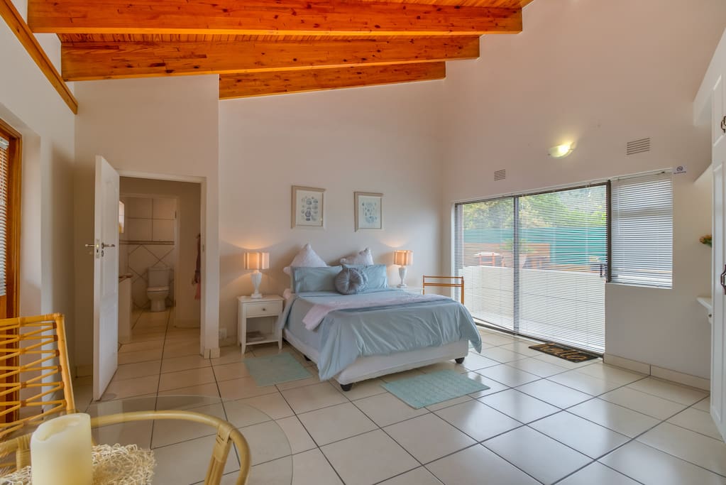 Penthouse/Honeymoon Suite photo 2