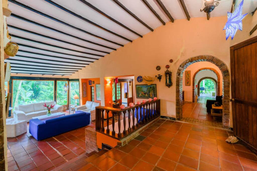 Lost in Nature, a Lovely Country House is Waiting for You... / Perdida en la Naturaleza, una Casona Encantadora Te Espera...