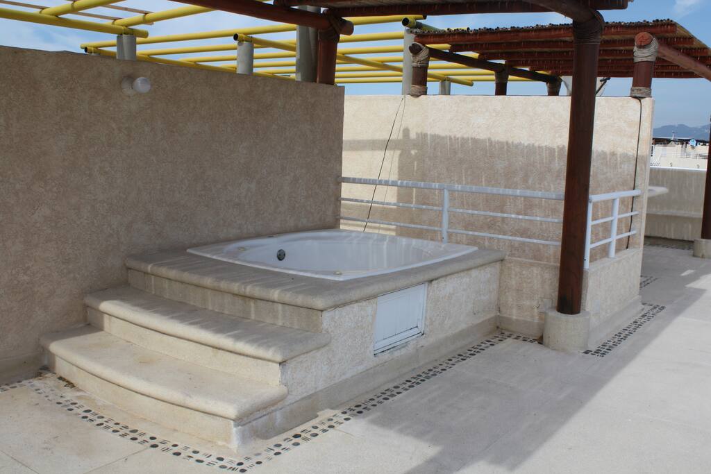 Jacuzzi