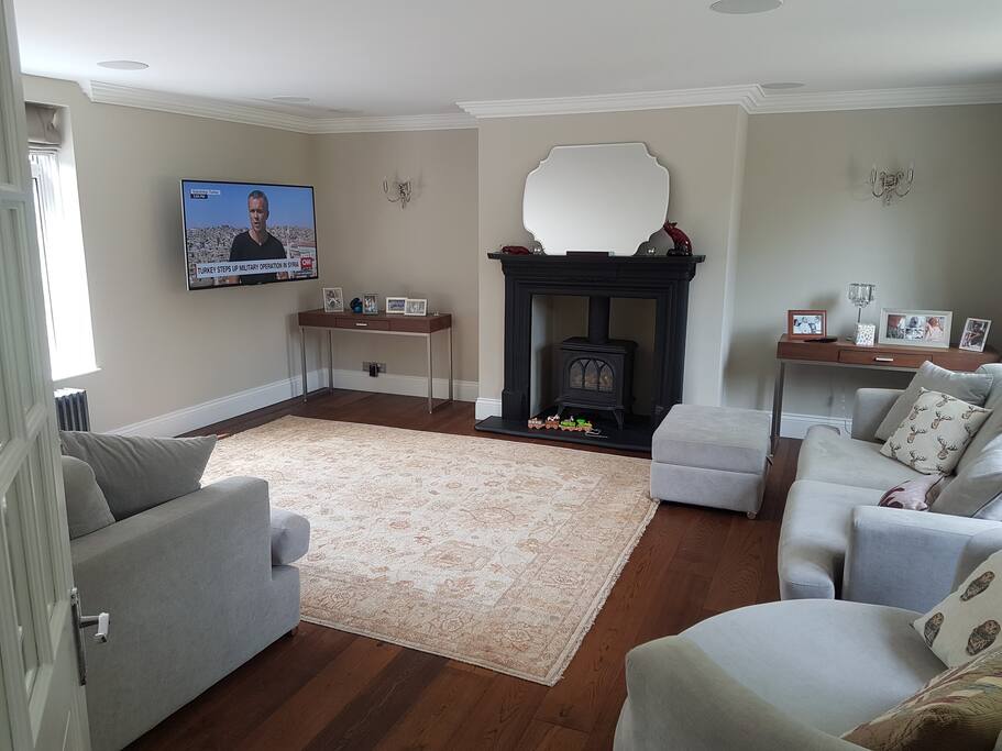 Full use of lounge room