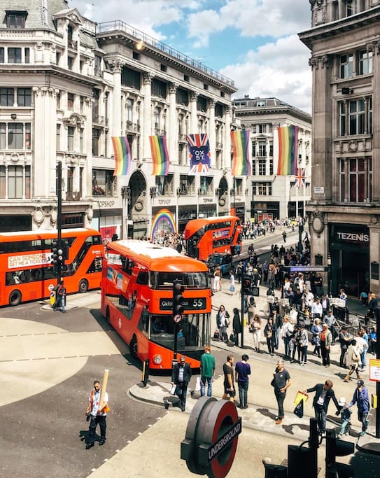 Welcome to our home in the heart of London...Oxford Circus is just 2 stops away!