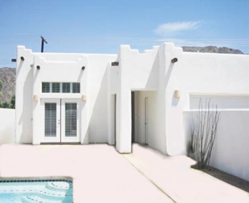 California adobe exterior stylish residence