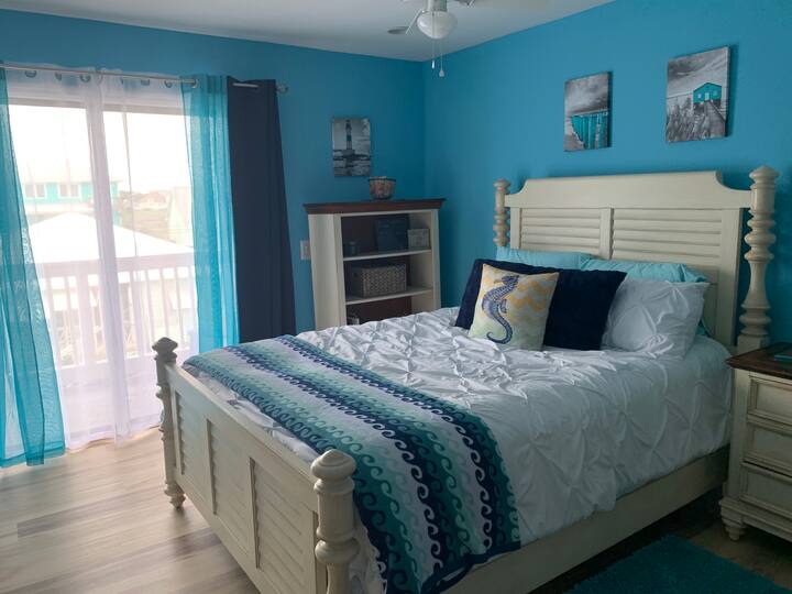 Chumba cha kulala cha kiwango cha juu kilicho na roshani