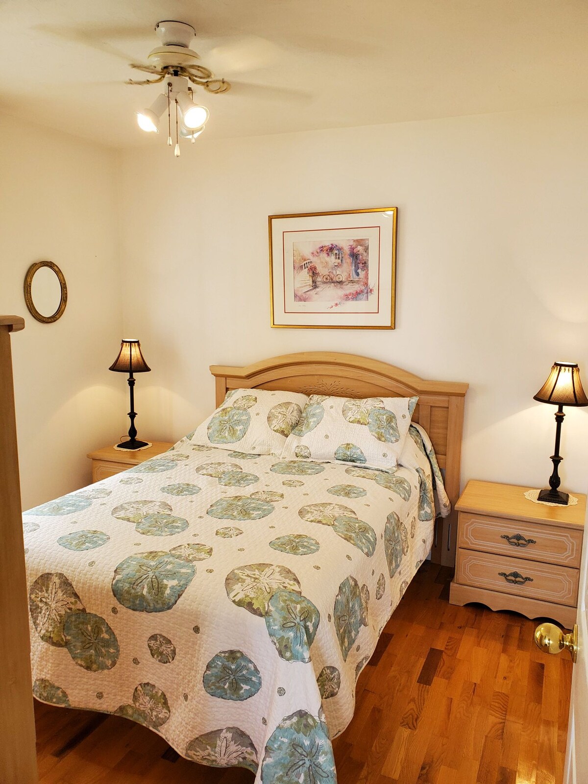 2号卧室：双人床