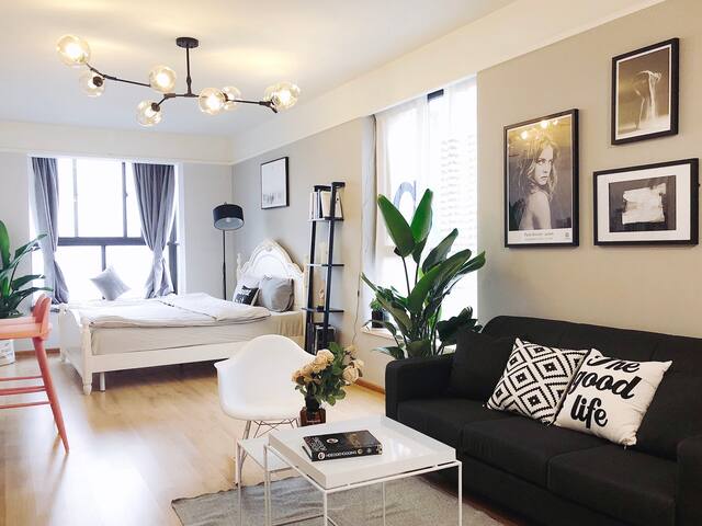 【Serene】市中心|超方便|成都夜景|双地铁口|太古里|超干净