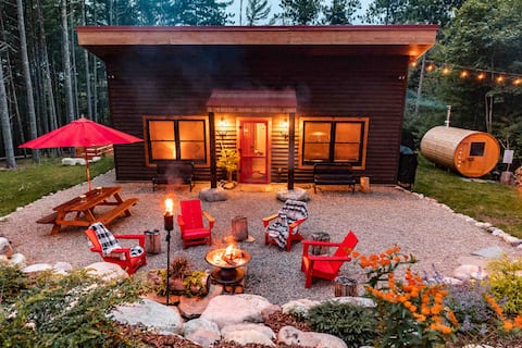 Top performing Airbnb: JUNIPER HILL cabin in Wilmington