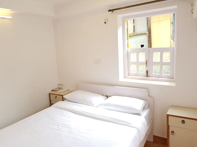Heritage room (non A/C) in the Heart of Panjim.
