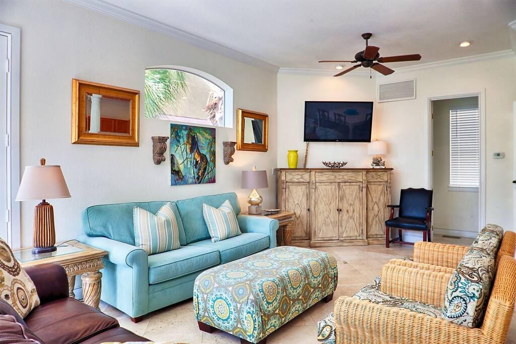 Second Floor Living Area