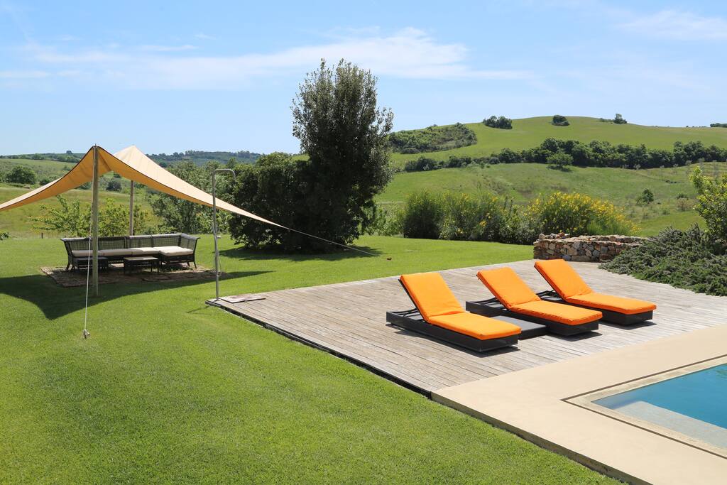 external pool