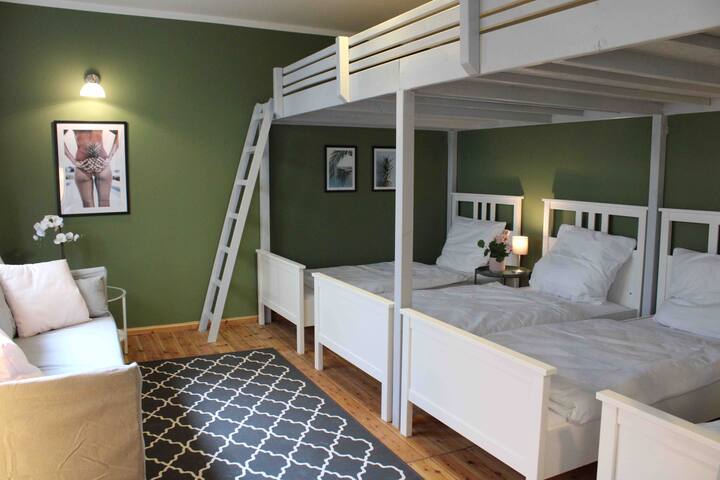 Connected Apartment for up to 14 people Kreuzberg gallery image 4